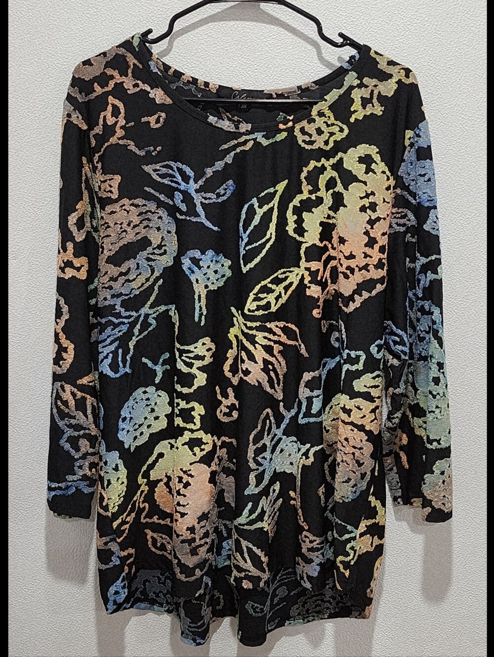 Caleoas Pullover Top Size 3X Textured Colorful Rainbow Artsy Stretch